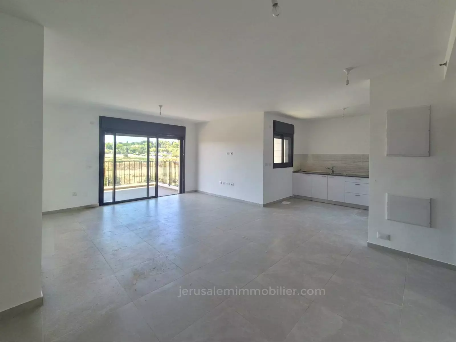 Appartamento in affitto – Nuovo appartamento di lusso con vista panoramica a Mordot Arnona – JERUSALEM IMMOBILIER 026786595