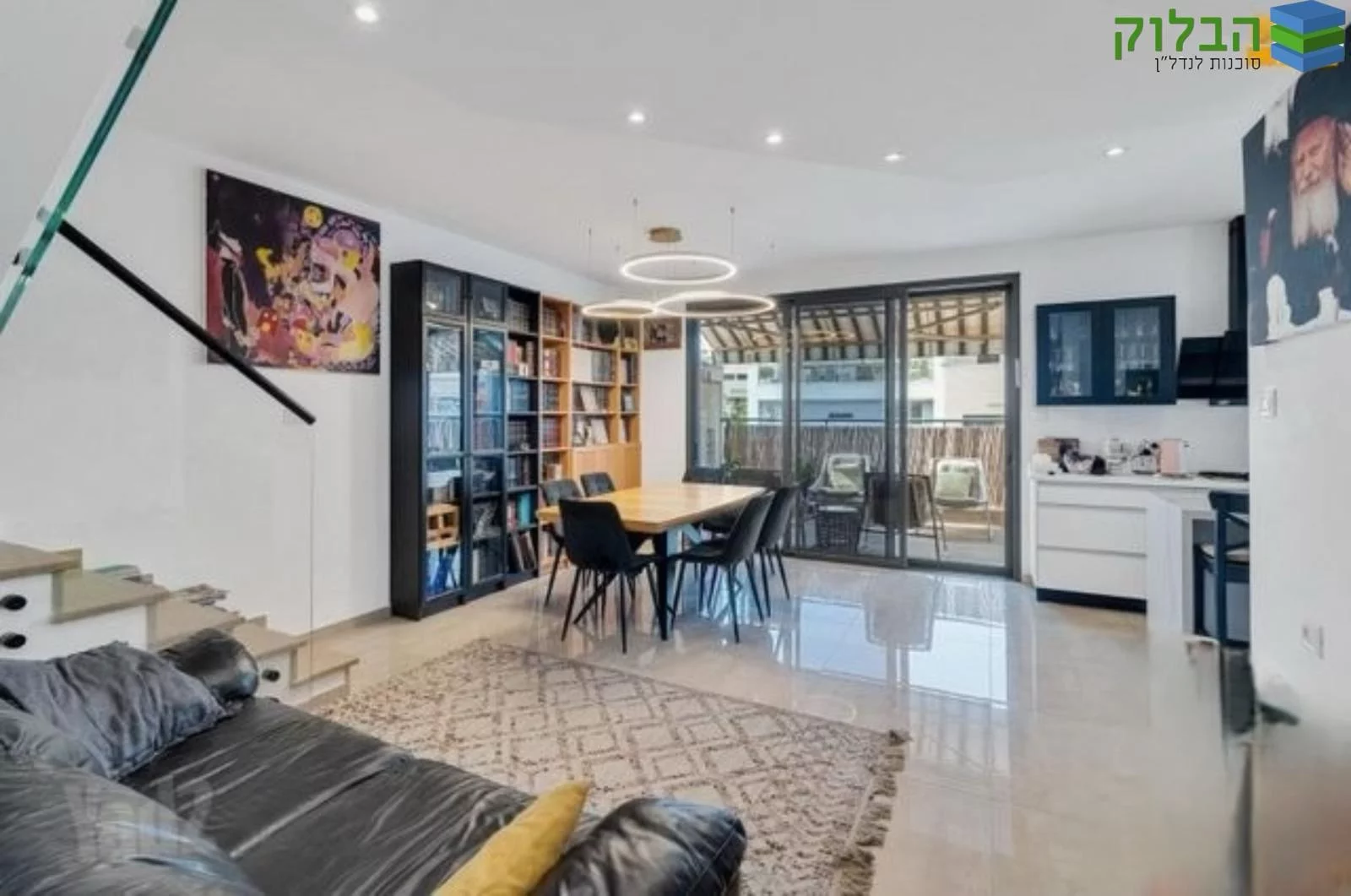 Muy pocos apartamentos como este llegan al mercado… En venta – Dúplex de lujo en el barrio Rambam, Rishon LeZion